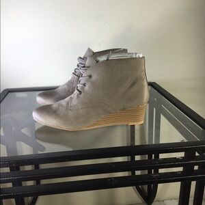 Melrose Ave Los Angeles What's The Scoop Taupe